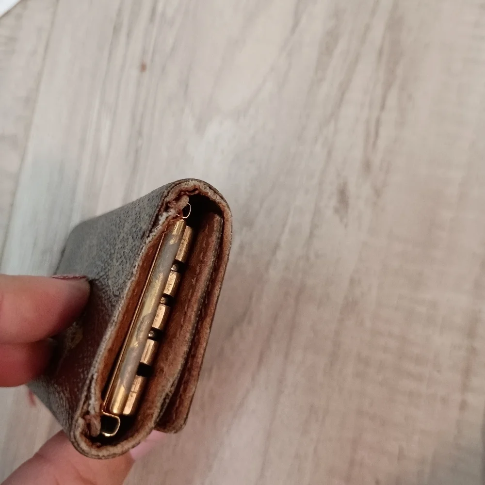 Louis Vuitton Monogram Key Holder